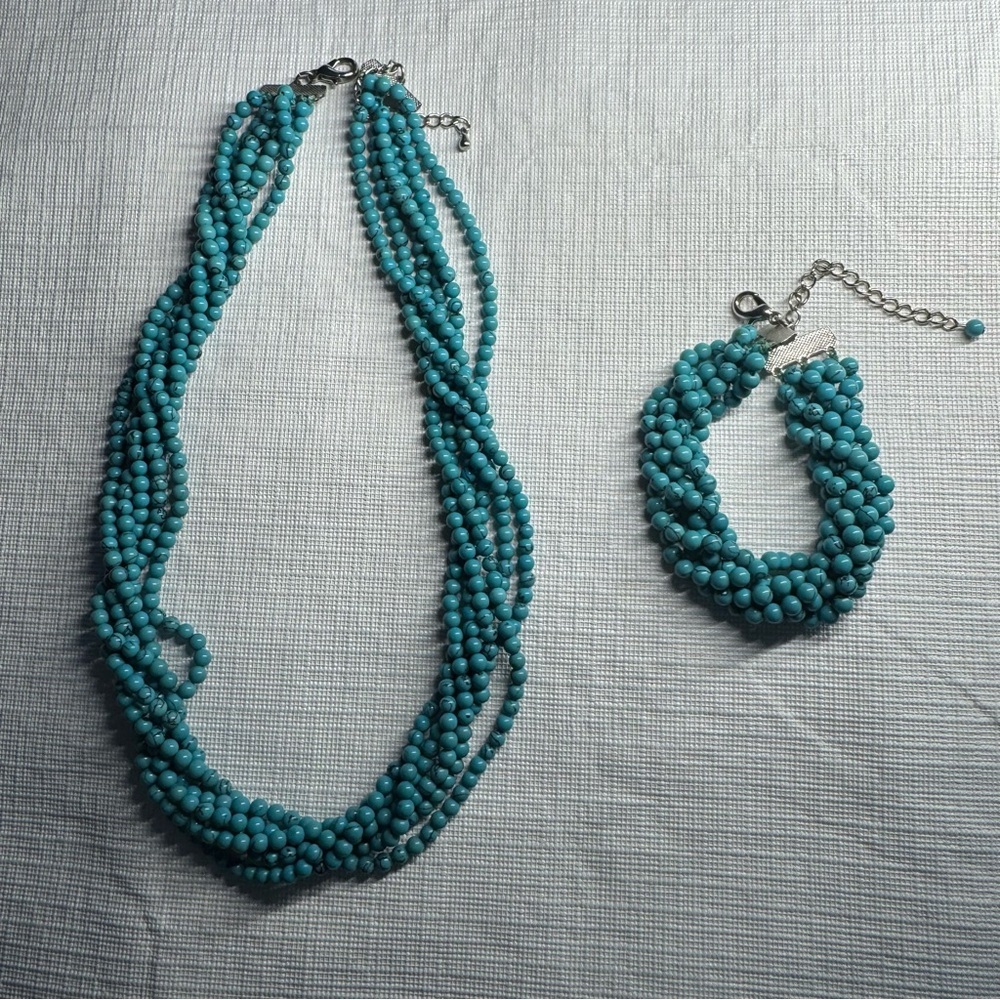 Turquoise Beaded Necklace and Bracelet Set